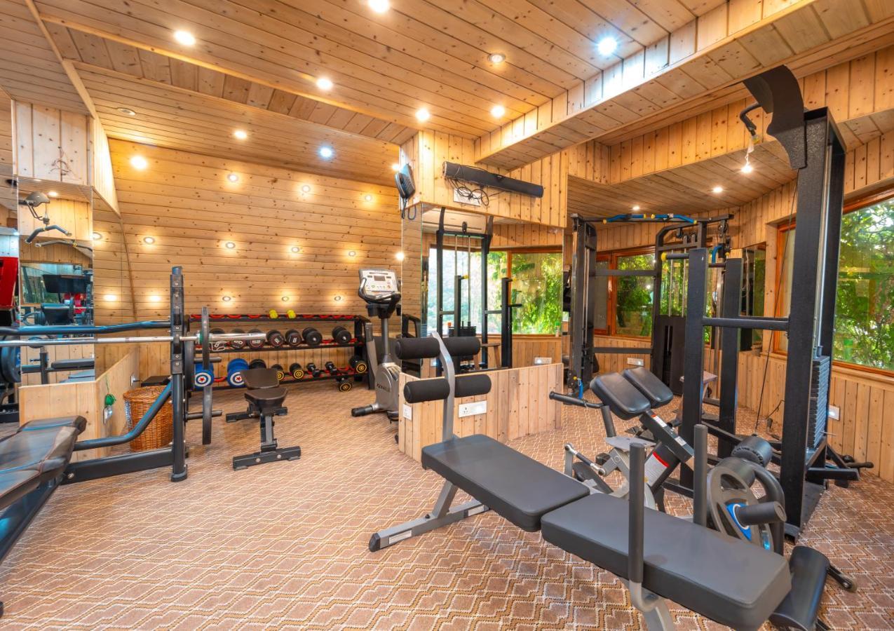 Hotel Mirage Srīnagar Dış mekan fotoğraf