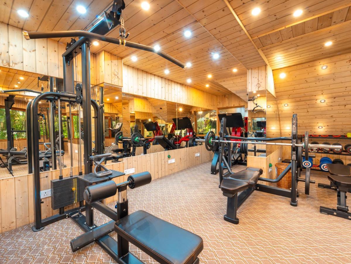 Hotel Mirage Srīnagar Dış mekan fotoğraf